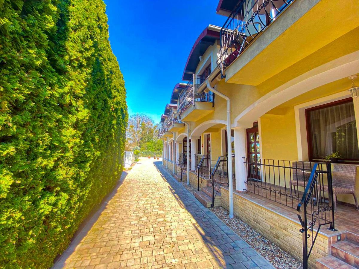 Bajor Panzio Buek-Buekfuerdo, Adults Friendly 12 Plus 外观 照片