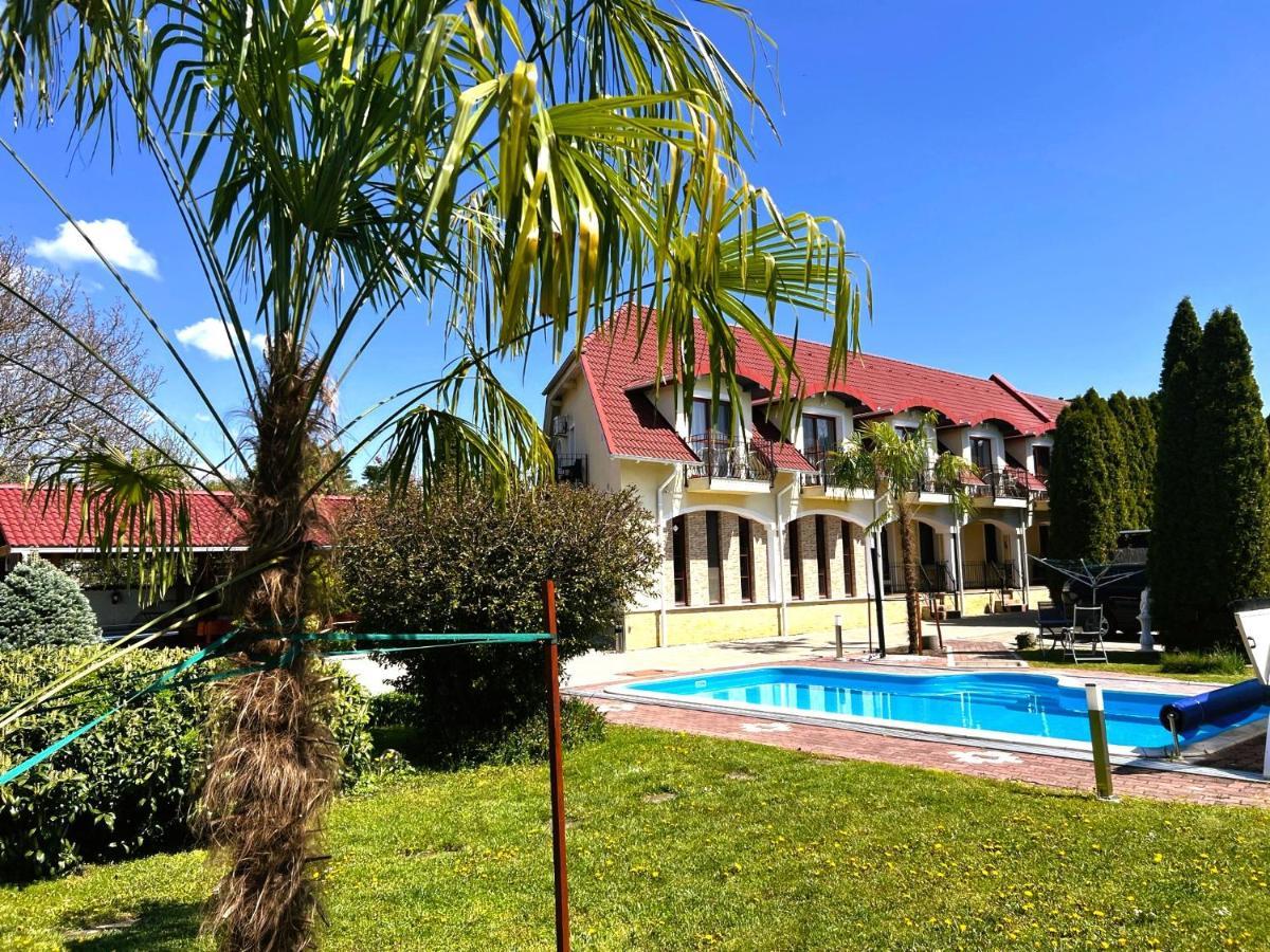 Bajor Panzio Buek-Buekfuerdo, Adults Friendly 12 Plus 外观 照片