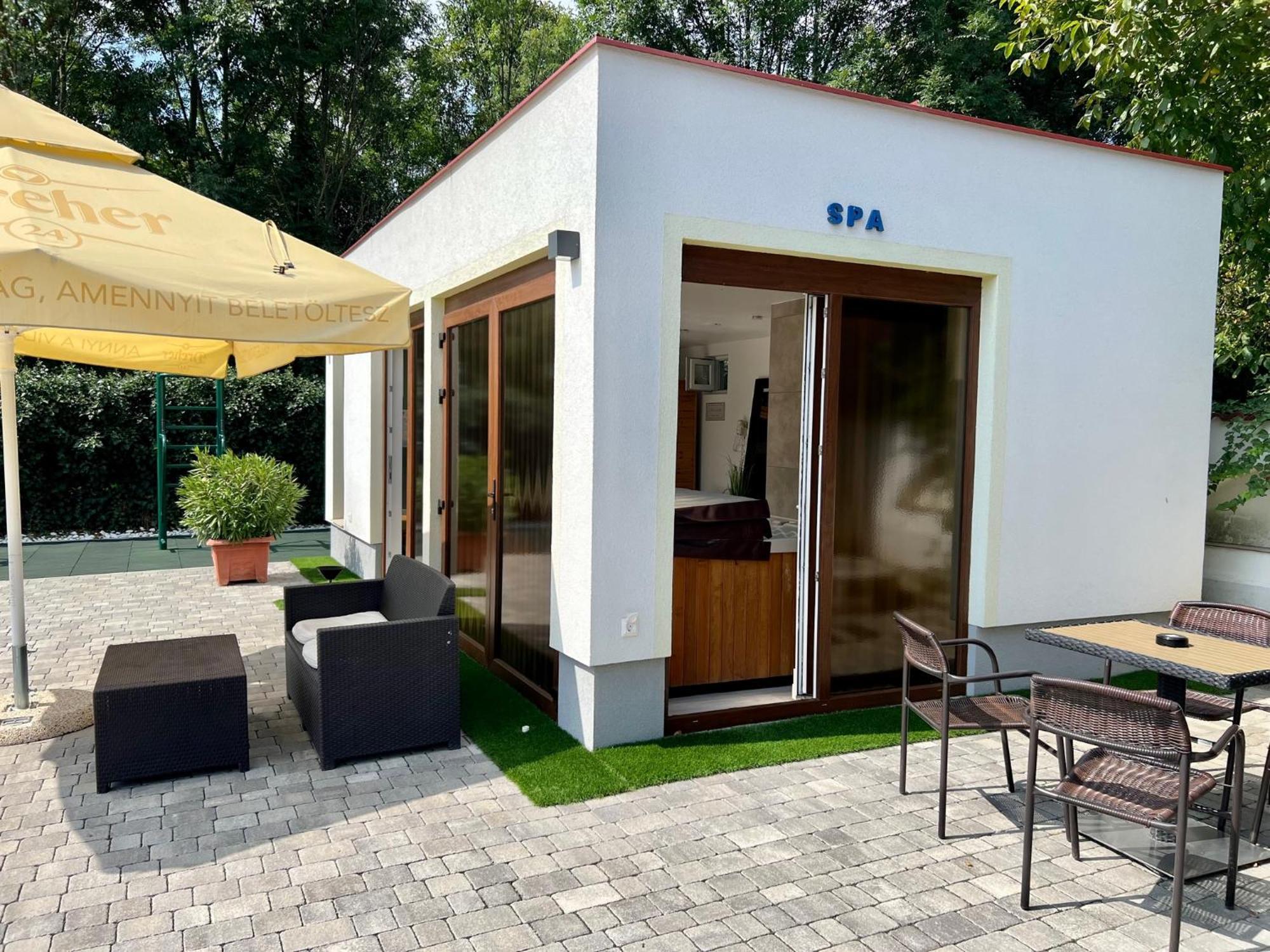 Bajor Panzio Buek-Buekfuerdo, Adults Friendly 12 Plus 外观 照片