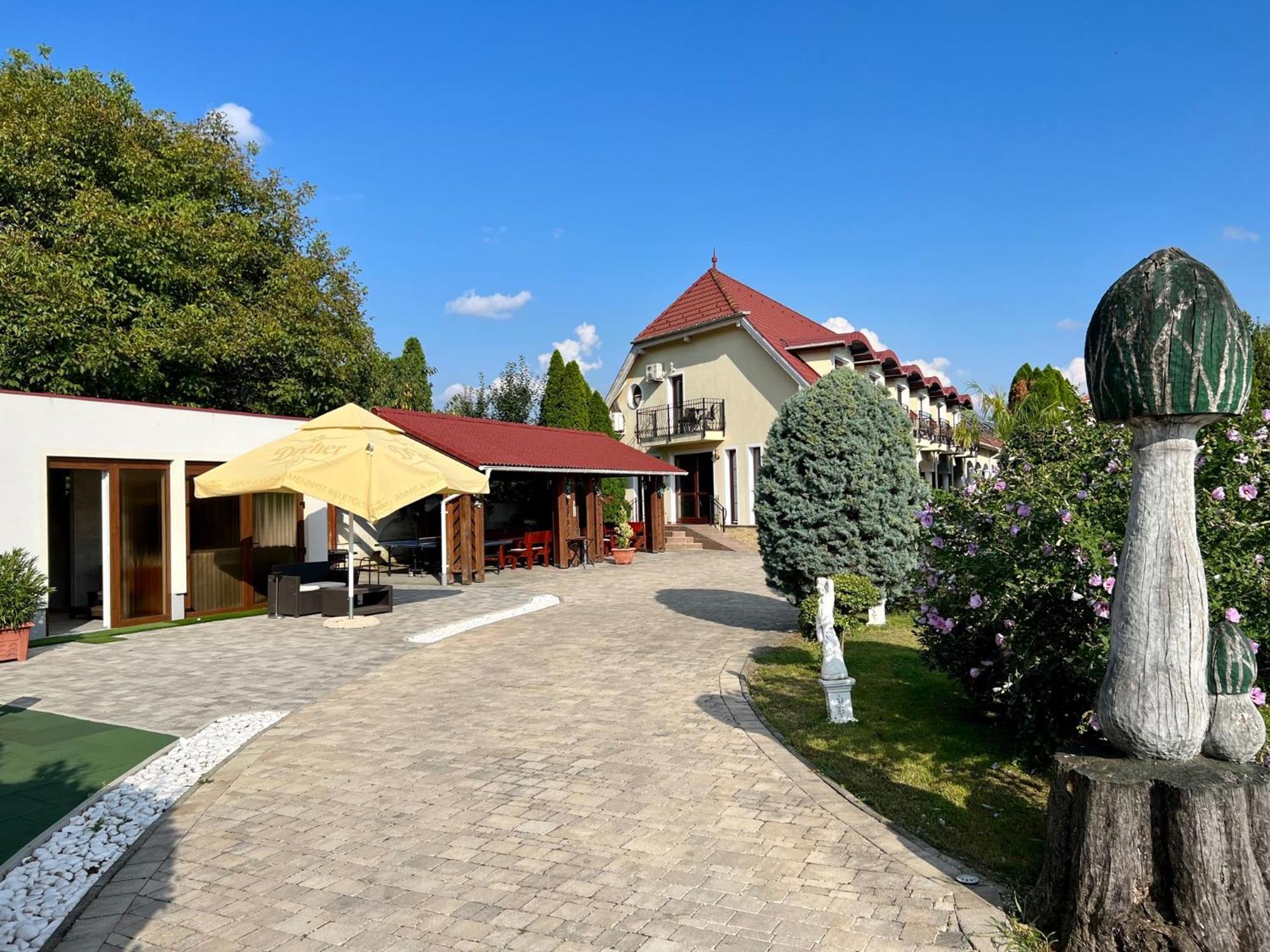 Bajor Panzio Buek-Buekfuerdo, Adults Friendly 12 Plus 外观 照片
