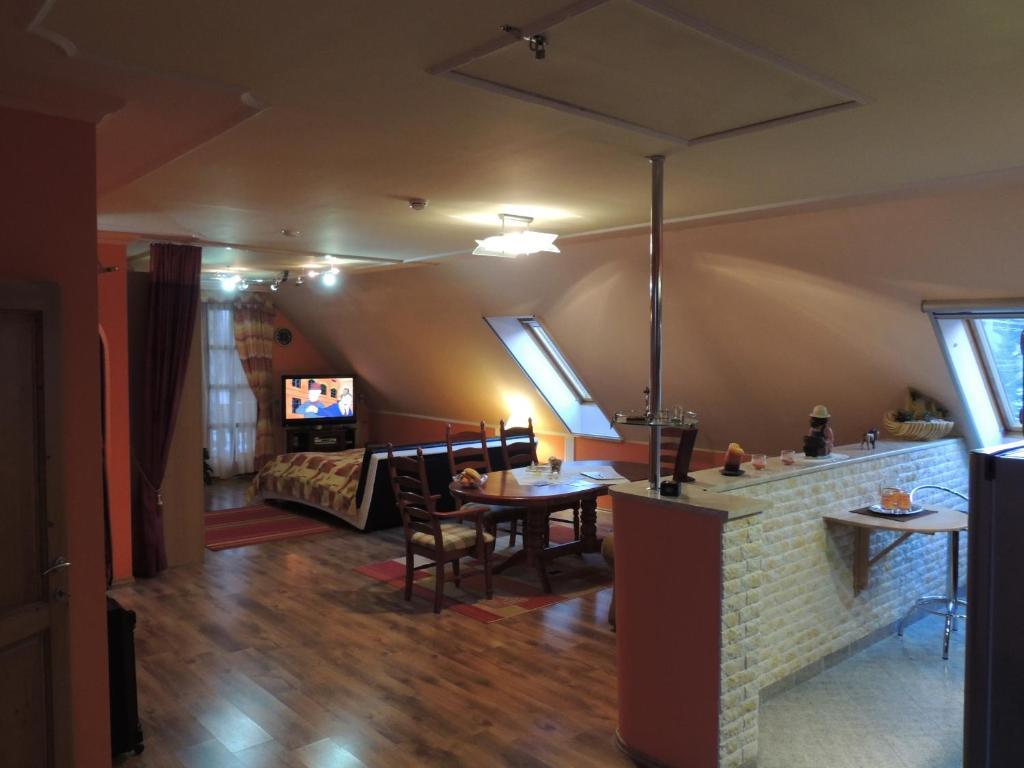 Bajor Panzio Buek-Buekfuerdo, Adults Friendly 12 Plus 客房 照片