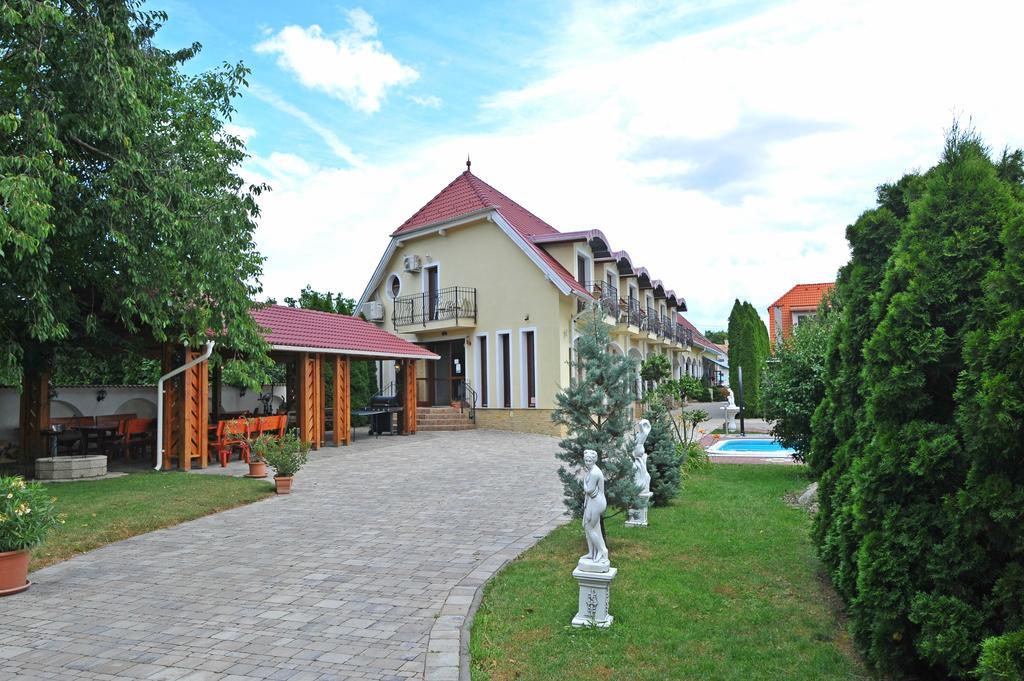 Bajor Panzio Buek-Buekfuerdo, Adults Friendly 12 Plus 外观 照片