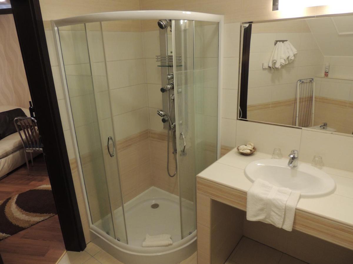 Bajor Panzio Buek-Buekfuerdo, Adults Friendly 12 Plus 外观 照片