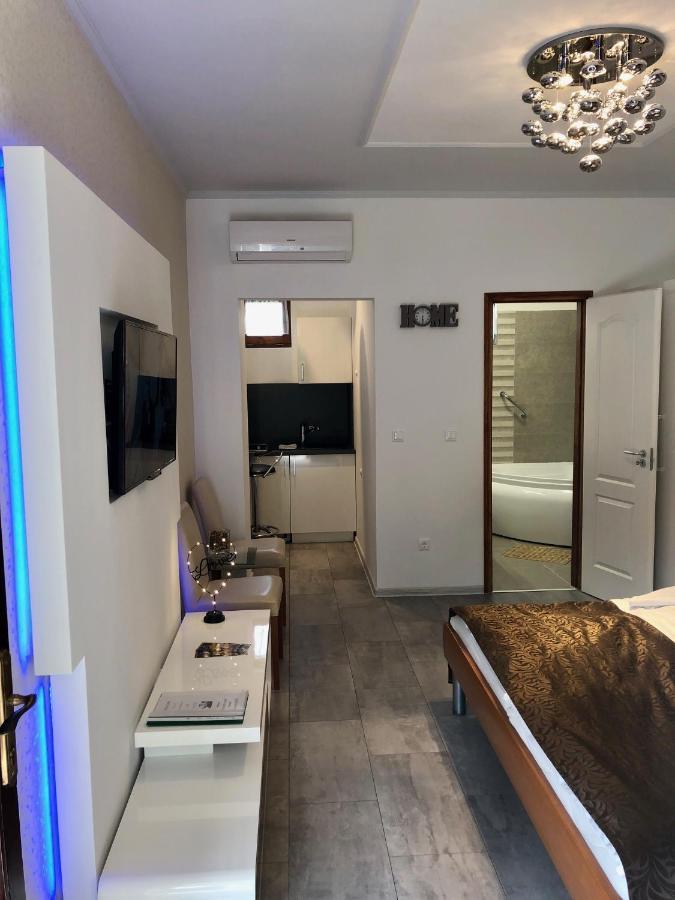 Bajor Panzio Buek-Buekfuerdo, Adults Friendly 12 Plus 外观 照片